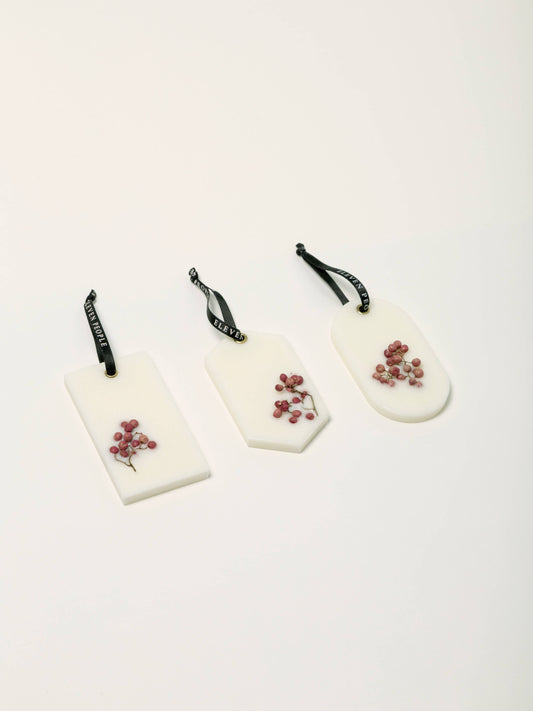 05 Blackcurrant, Birch and Oakmoss Closet Wax Bar Freshener