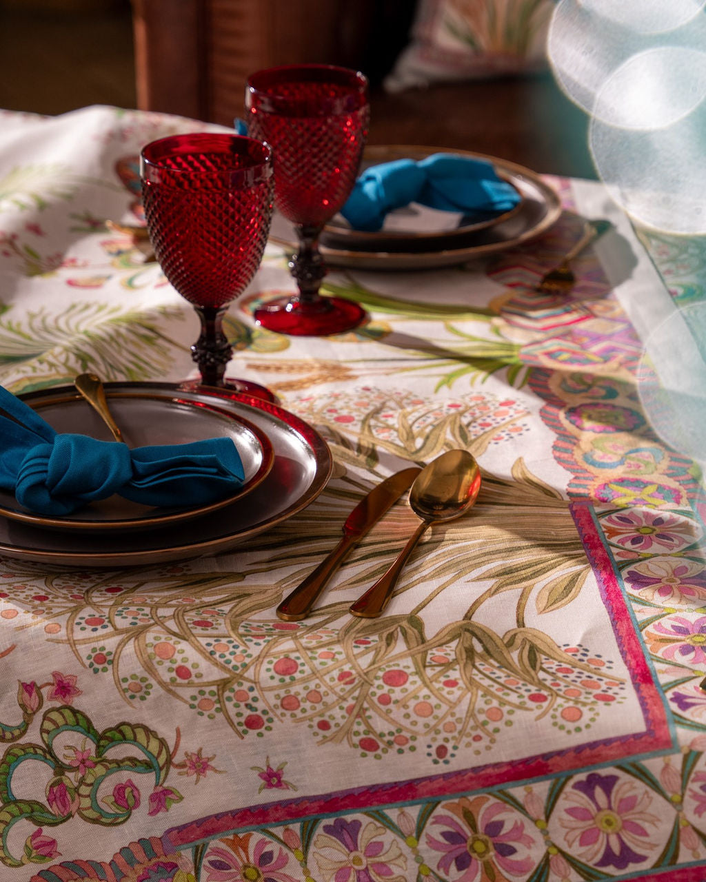 Papyro Linen Tablecloth