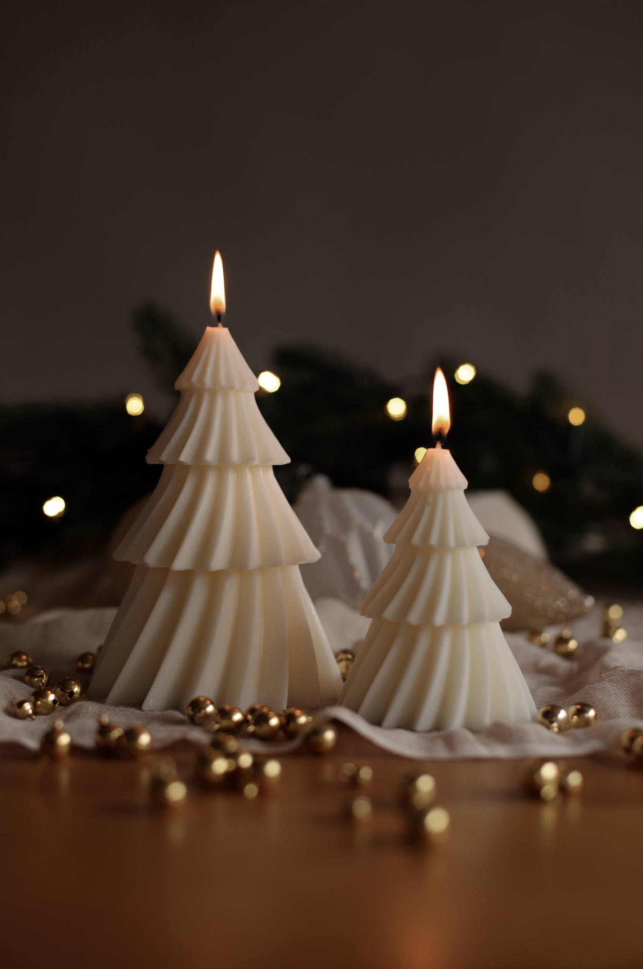 Sweeping Christmas Tree Candle